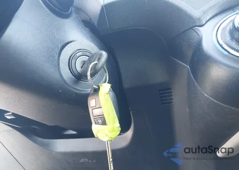 2012 Toyota Prius C Two z USA, uszkodzony, nr VIN JTDKDTB33C1514199